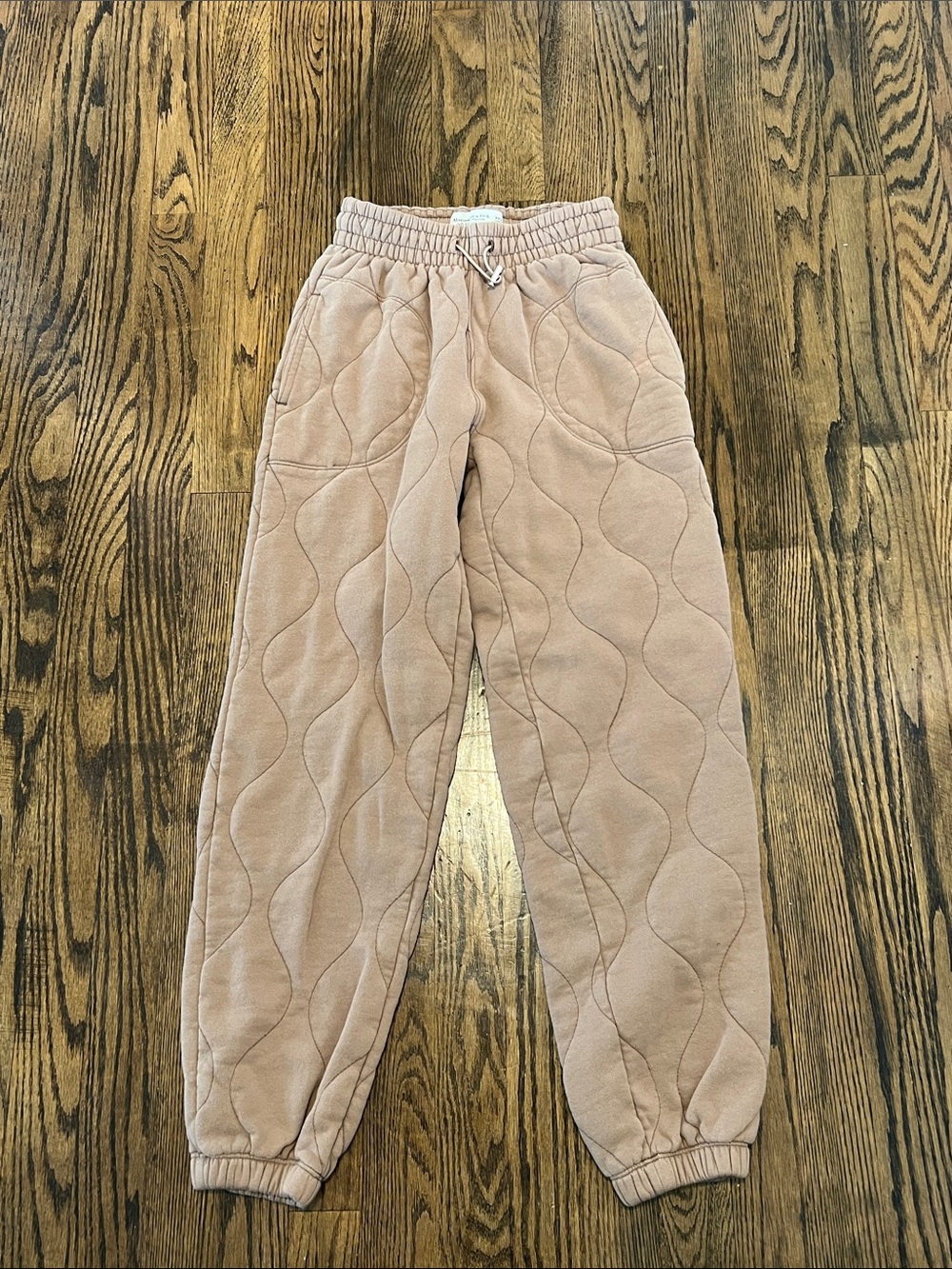 Abercrombie & Fitch Quilted Drawstring Joggers - Taupe
